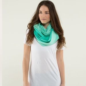 Lululemon Vinyasa Scarf